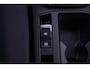Volkswagen T-Roc 1.0 TSI NAP Apple Carplay PDC v+a Stoelverwarming NAP Rijklaar!