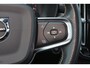 Volvo XC40 T4 R-Design - Panorama/schuifdak - IntelliSafe Assist & Surround - 360º Camera - Verwarmde voorstoelen, stuur & achterbank - Parkeersensoren voor & achter - Elektr. bedienb. voorstoelen met geheugen links - Standkachel - Extra getint glas - Elektr. inklapbare trekhaak - 18' LMV