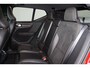 Volvo XC40 T4 R-Design - Panorama/schuifdak - IntelliSafe Assist & Surround - 360º Camera - Verwarmde voorstoelen, stuur & achterbank - Parkeersensoren voor & achter - Elektr. bedienb. voorstoelen met geheugen links - Standkachel - Extra getint glas - Elektr. inklapbare trekhaak - 18' LMV