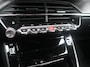 Peugeot e-2008 SUV GT Pack EV 50kWh 136pk, Rijklaarprijs, Adaptieve cruise control Navigatie Stoelverwarming