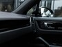 Porsche Cayenne Coupé 3.0 E-Hybrid | SPORTDESIGN | SPORTCHRONO | SOFTCLOSE | PANORAMADAK | PASM LUCHTVERING | 18-WEG STOELEN | TREKHAAK | 360 CAMERA | BOSE AUDIO | SPORTUITLAAT EINDSTUKKEN ZWART | STUUR + STOELVERWARMING