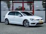 Volkswagen Golf 1.4 TSI ACT Highline R-Line | Stoelverwarming | Camera | Navigatie | ErgoActive Seats | Climate Control | Adaptieve Cruise Control | PDC | 17'' Lichtmetalen Velgen | Apple Carplay | Android Auto |