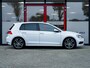 Volkswagen Golf 1.4 TSI ACT Highline R-Line | Stoelverwarming | Camera | Navigatie | ErgoActive Seats | Climate Control | Adaptieve Cruise Control | PDC | 17'' Lichtmetalen Velgen | Apple Carplay | Android Auto |