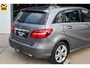 Mercedes-Benz B-klasse 180 Ambition *Halfleder | A/C | Navi | Cruise | Bluetooth | Parkeersensoren | 17" Lichtmetaal*