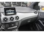 Mercedes-Benz B-klasse 180 Ambition *Halfleder | A/C | Navi | Cruise | Bluetooth | Parkeersensoren | 17" Lichtmetaal*