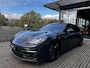 Porsche Panamera Sport Turismo 2.9 4 E-Hybrid Platinum Edition | SPORTDESIGN | SPORTCHRONO | PASM | PDLS | 21 INCH | PANORAMA/SCHUIF-KANTELDAK | BOSE AUDIO | SFEERVERLICHTING | BTW AUTO | VULKAANGRIJS |