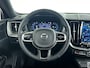 Volvo XC60 B5 Aut. Ultimate Dark | Panoramadak | Harman Kardon | 360º camera | Head-up display | Stoel- en Stuurverwarming | Trekhaak