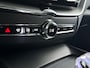 Volvo XC60 B5 Aut. Ultimate Dark | Panoramadak | Harman Kardon | 360º camera | Head-up display | Stoel- en Stuurverwarming | Trekhaak