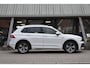 Volkswagen Tiguan 1.5 TSI ACT R-Line | TREKHAAK | CAMERA | DEALER ONDERHOUDEN | STOELVERWARMING | PANORAMADAK | APPLE CARPLAY