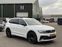 Volkswagen Tiguan Allspace 1.5 TSI Highline Business R 7p. |R-LINE| 7 PERSOONS| RIJKLAAR! DIRECT RIJDEN| DIG. DASH| ADAPTIVE CRUISE| KEYLESS| STOELVERW.| ELEK. ACHTERKLEP| LED| CARPLAY