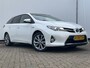 Toyota Auris Touring Sports 1.8 Hybrid Lease Trekhaak Pano Cruise Camera Voll.Onderhouden!