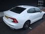 Volvo S60 2.0 B4 Inscription | Pilot assist | Multimedia/navi | Leder | Harman&Kardon | Stoelverwarming achter | Memory stoelen L+R |