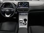 Hyundai Kona Electric EV Fashion Design 64 kWh Two-Tone 400 km actieradius | ACCU 100% | Navigatie | Schuif-/Kanteldak | Leder |