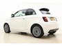 Fiat 500e Urban 42 kWh Camera | Stoelverwarming | Keyless | Navigatie via Carplay | Parkeersensoren voor en achter | Geen kilometers