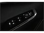 Kia EV6 GT AWD 77.4 kWh - SOH 98,8% - 585PK - Sportstoelen - Head Up Display - 21'' Lichtmetalen velgen - Stoel-/Stuurverwarming -Suede Bekleding - - Fabrieksgarantie tot 08-2030!