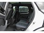 Porsche Cayenne 3.0 S E-Hybrid SportDesign 520pk Krijt Pano SoftClose Trekhaak Head-up InnoDrive Keyless 360-camera Bose