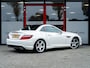Mercedes-Benz SLK 350 Edition 1 AMG | Magic Sky Control | Stoelverwarming | Nek Verwarming | Harman & Kardon | Rundleder met Rode Sticksels | Parkeersensoren | Navigatie | Bluetooth | Parelmoer Lak | Bi-Xenon | LED Achter |