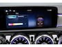 Mercedes-Benz A-klasse 250 e AMG Line | Panoramadak | Memory | HUD | Keyless Go | Advanced Sound System | Surround Camera | Multibeam LED | Dodehoekassistent | Sfeerverlichting |