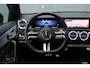 Mercedes-Benz A-klasse 250 e AMG Line | Panoramadak | Memory | HUD | Keyless Go | Advanced Sound System | Surround Camera | Multibeam LED | Dodehoekassistent | Sfeerverlichting |