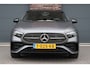 Mercedes-Benz A-klasse 250 e AMG Line | Panoramadak | Memory | HUD | Keyless Go | Advanced Sound System | Surround Camera | Multibeam LED | Dodehoekassistent | Sfeerverlichting |