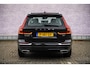 Volvo XC60 2.0 B4 Inscription | Trekhaak | Panoramadak | Lederen bekleding | Harman Kardon audio | Stoel- en stuurwielverwarming | Parkeersensoren voor + achter | Achteruitrijcamera | Navigatie | Apple Carplay / Android Auto |