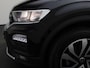 Volkswagen T-Roc 1.5TSI/150PK Active DSG · Apple/Android Car Play · Navigatie · Adaptive Cruise Control · Stoelverwarming