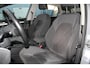 Volkswagen Golf 1.5-150pk TSI Highline. Erg nette, sportieve en goed onderhouden VW Golf ! Slechts 41.000km ! Autm. airco dual, digitaal dashb., adapt. cruise cntrl, navigatie, tel. voorb., trekhaak + afn. kgl, IQ lights, LM wielen, elektr. panoramadak, stoel- en stuurverwarming etc.