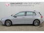 Volkswagen Golf 1.5-150pk TSI Highline. Erg nette, sportieve en goed onderhouden VW Golf ! Slechts 41.000km ! Autm. airco dual, digitaal dashb., adapt. cruise cntrl, navigatie, tel. voorb., trekhaak + afn. kgl, IQ lights, LM wielen, elektr. panoramadak, stoel- en stuurverwarming etc.
