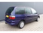 Volkswagen Sharan 1.8 Turbo Trendline LEES TEKST