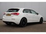 Mercedes-Benz A-klasse 160 Business Solution Half Leder Full LED Widescreen Carplay Android Navigatie Achteruitrijcamera Clima Cruise 19 inch AMG Look Velgen Nieuwe Banden! Stoelverwarming