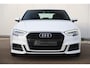 Audi A3 Limousine 30 TFSI Sport S Line Edition Automaat Half Leder Sportstoelen Nieuwe 18 inch Velgen Vredestein All-season Banden! Full LED Navigatie Bluetooth Climate Cruise Parkeersensor