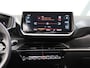 Peugeot 2008 130PK Allure Pack | 1ste eigenaar | AppleCarplay/Android Auto | Armsteun | Navigatie | Cruise Control | Climate Control | Camera | LED lampen | 17"LMV | Isofix | Privacy Glass |