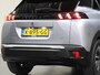 Peugeot e-2008 GT 50kWh 136PK | 1ste eigenaar | 3 FASE | AppleCarplay/Android Auto | Accurapport 91% | Schuifkanteldak | Alcantara/LEER | 18"LMV | Camera | AUTOMAAT | Keyless | Adaptive Cruise Control | Climate Control | Camera | FULL LED | Two-Tone | Sfeerverlichting | Isofix | Privacy Glass |