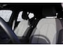 Volvo XC40 B4 Automaat Plus Dark | Verwarmbare voorstoelen | Verwarmbaar stuurwiel | Camera achter | Verwarmbare voorruit | Premium Sound by Harman Kardon | Elektrisch verstelbare voorstoelen | Noodreservewiel | Apple Carplay | Android Auto | Google Maps | Google Assistant | Blis | 18 inch | Semi elektrische trekhaak