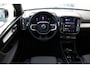 Volvo XC40 B4 Automaat Plus Dark | Verwarmbare voorstoelen | Verwarmbaar stuurwiel | Camera achter | Verwarmbare voorruit | Premium Sound by Harman Kardon | Elektrisch verstelbare voorstoelen | Noodreservewiel | Apple Carplay | Android Auto | Google Maps | Google Assistant | Blis | 18 inch | Semi elektrische trekhaak