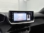 Peugeot 2008 1.2 Allure 100pk | Navigatie | Climate Control | Cruise Control | Achteruitrijcamera | Parkeersensoren Voor + Achter | DAB Ontvanger | 17" Lichtmetalen Velgen | LED | Apple Carplay/Android Auto |