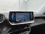Peugeot e-2008 EV Allure Pack 50 kWh 136pk Automaat | 1ste Eigenaar | Navigatie | Climate Control | Adaptieve Cruise Control | Achteruitrijcamera | DAB Ontvanger | 17" Lichtmetalen Velgen | LED | Apple Carplay/Android Auto |