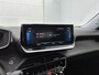 Peugeot e-2008 EV Allure Pack 50 kWh 136pk Automaat | 1ste Eigenaar | Navigatie | Climate Control | Adaptieve Cruise Control | Achteruitrijcamera | DAB Ontvanger | 17" Lichtmetalen Velgen | LED | Apple Carplay/Android Auto |