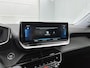 Peugeot e-2008 EV Allure Pack 50 kWh 136pk Automaat | 1ste Eigenaar | Navigatie | Climate Control | Adaptieve Cruise Control | Achteruitrijcamera | DAB Ontvanger | 17" Lichtmetalen Velgen | LED | Apple Carplay/Android Auto |