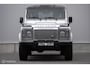 Land Rover Defender 90 2.4 TD | youngtimer | Lage km stand | airco | Stoelverwarming | sawtooth | led | rijklaarprijs |
