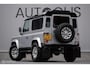 Land Rover Defender 90 2.4 TD | youngtimer | Lage km stand | airco | Stoelverwarming | sawtooth | led | rijklaarprijs |