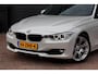 BMW 3-Serie Touring 320i High Executive /AUT./LED/LEDER/PDC V+A/TREKHAAK!