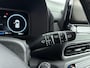 Hyundai Kona Electric EV FASHION 64 kWh | NAVI | 17'' LM VELGEN | CLIMA | CRUISE | CAMERA | PDC | PRIVACY GLASS | FABRIEKSGARANTIE GELDIG T/M 3-2027! |