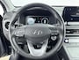 Hyundai Kona Electric EV FASHION 64 kWh | NAVI | 17'' LM VELGEN | CLIMA | CRUISE | CAMERA | PDC | PRIVACY GLASS | FABRIEKSGARANTIE GELDIG T/M 3-2027! |