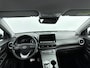 Hyundai Kona Electric EV FASHION 64 kWh | NAVI | 17'' LM VELGEN | CLIMA | CRUISE | CAMERA | PDC | PRIVACY GLASS | FABRIEKSGARANTIE GELDIG T/M 3-2027! |