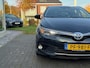 Toyota Auris 1.8 Hybrid Dynamic | Navigatie, Privacy glass, Climate control, Cruise control, Safety sense, Licht + Regensensor