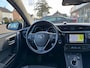 Toyota Auris 1.8 Hybrid Dynamic | Navigatie, Privacy glass, Climate control, Cruise control, Safety sense, Licht + Regensensor