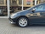 Toyota Auris 1.8 Hybrid Dynamic | Navigatie, Privacy glass, Climate control, Cruise control, Safety sense, Licht + Regensensor