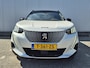 Peugeot 2008 GT elektrisch | 18" lichtmetalen velgen two tone zwart 'EVISSA' | 8 jaar fabrieksgarantie of 160.000 kilometer op het accupakket | Achteruitrijcamera (Visio Park 1)