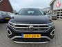 Volkswagen T-Roc 1.5 TSI Style Automaat/Apple Carplay RIJKLAARPRIJS!